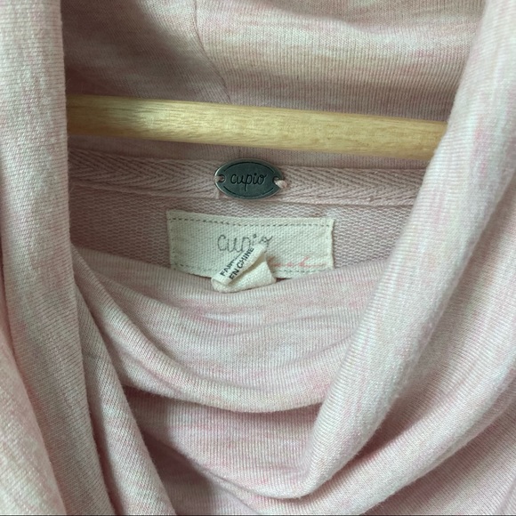 2/15$ Cupio Hi-Low long sleeve funnel neck top - Picture 3 of 4